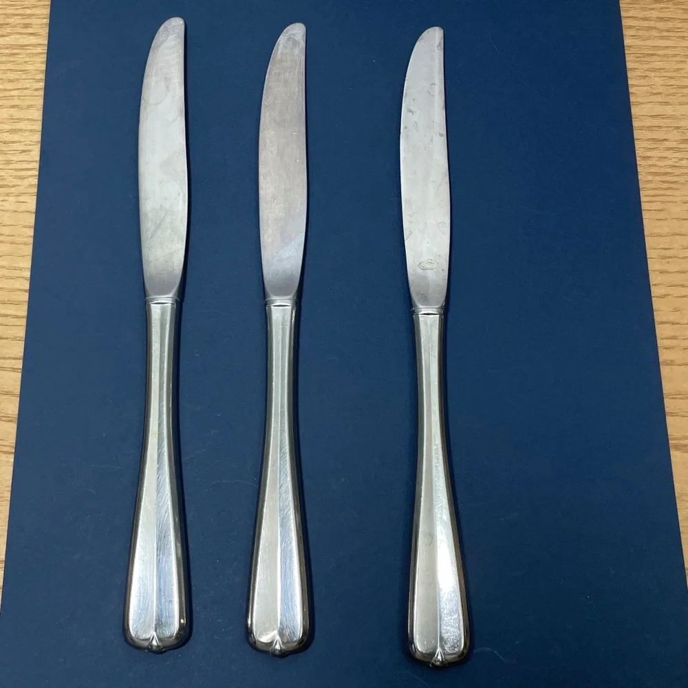 Vintage Oneida GALA IMPULSE Set of 3 Dinner Knives Stainless Flatware Silverware